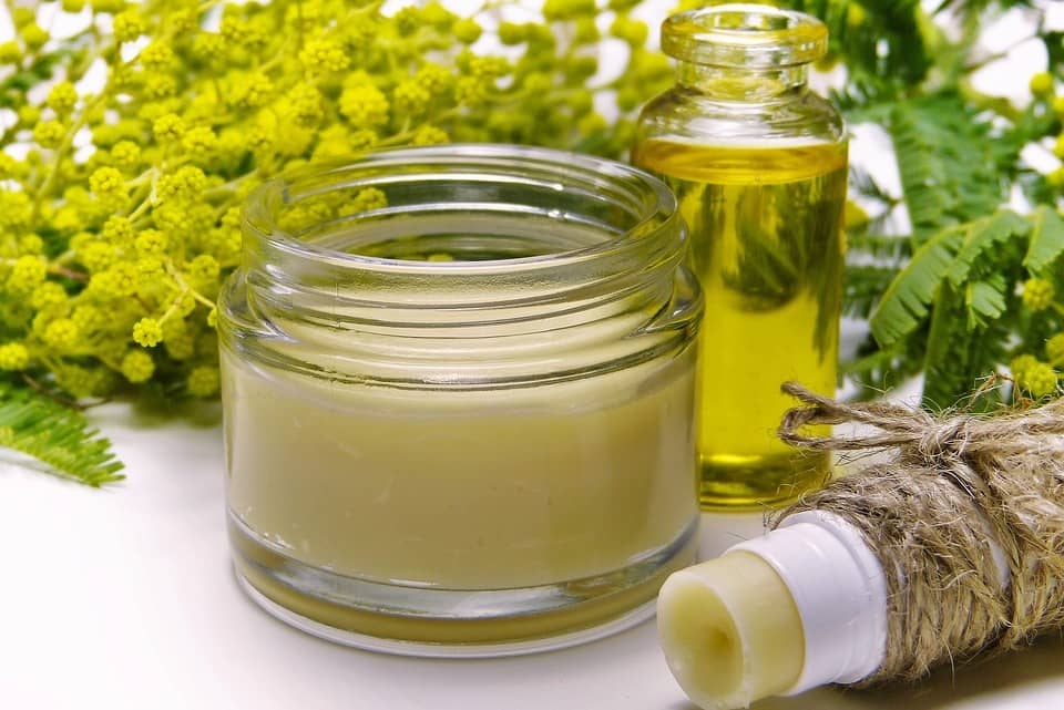 cosmetice cu uleiuri esentiale